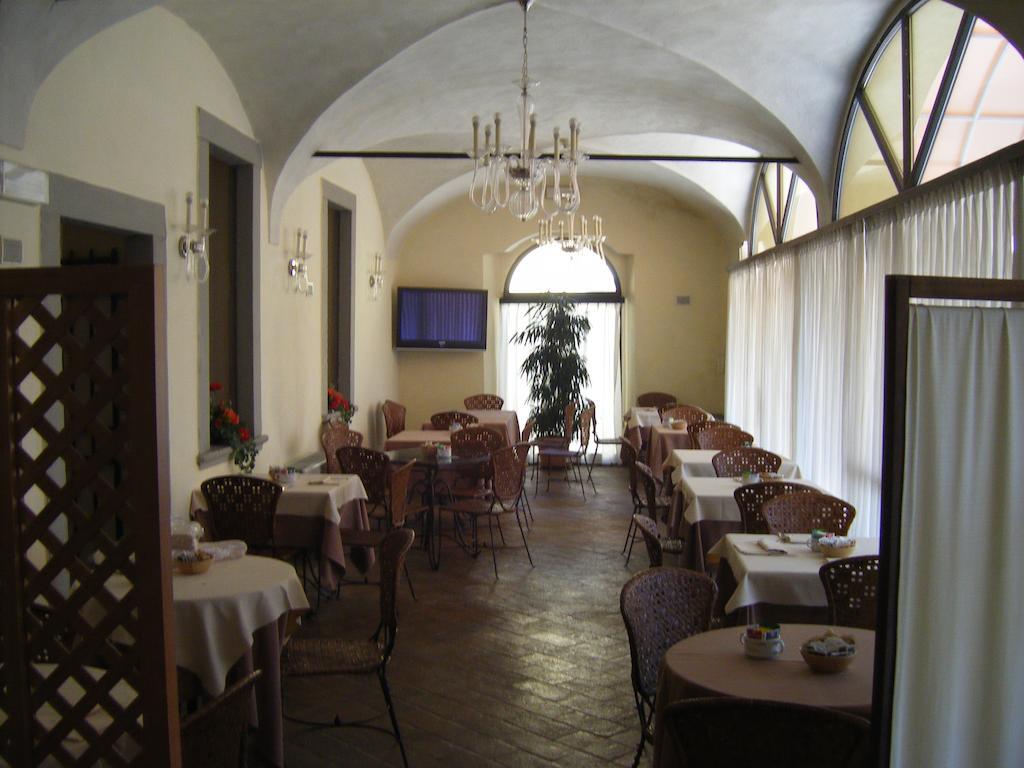 Bes Hotel Bergamo Cologno Al Serio Exterior foto